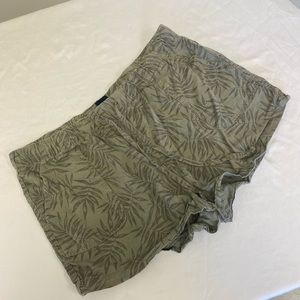Gap Brand woman’s shorts size L
